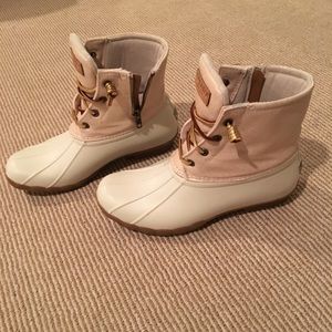 Sperry winter boots